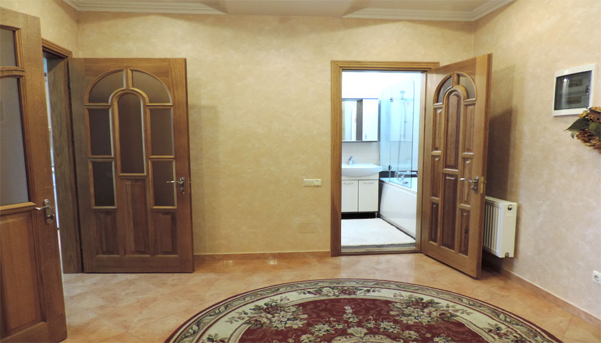 Large studio for rent in Chisinau, Botanica: 1 room, 1 bedroom, 50 m²